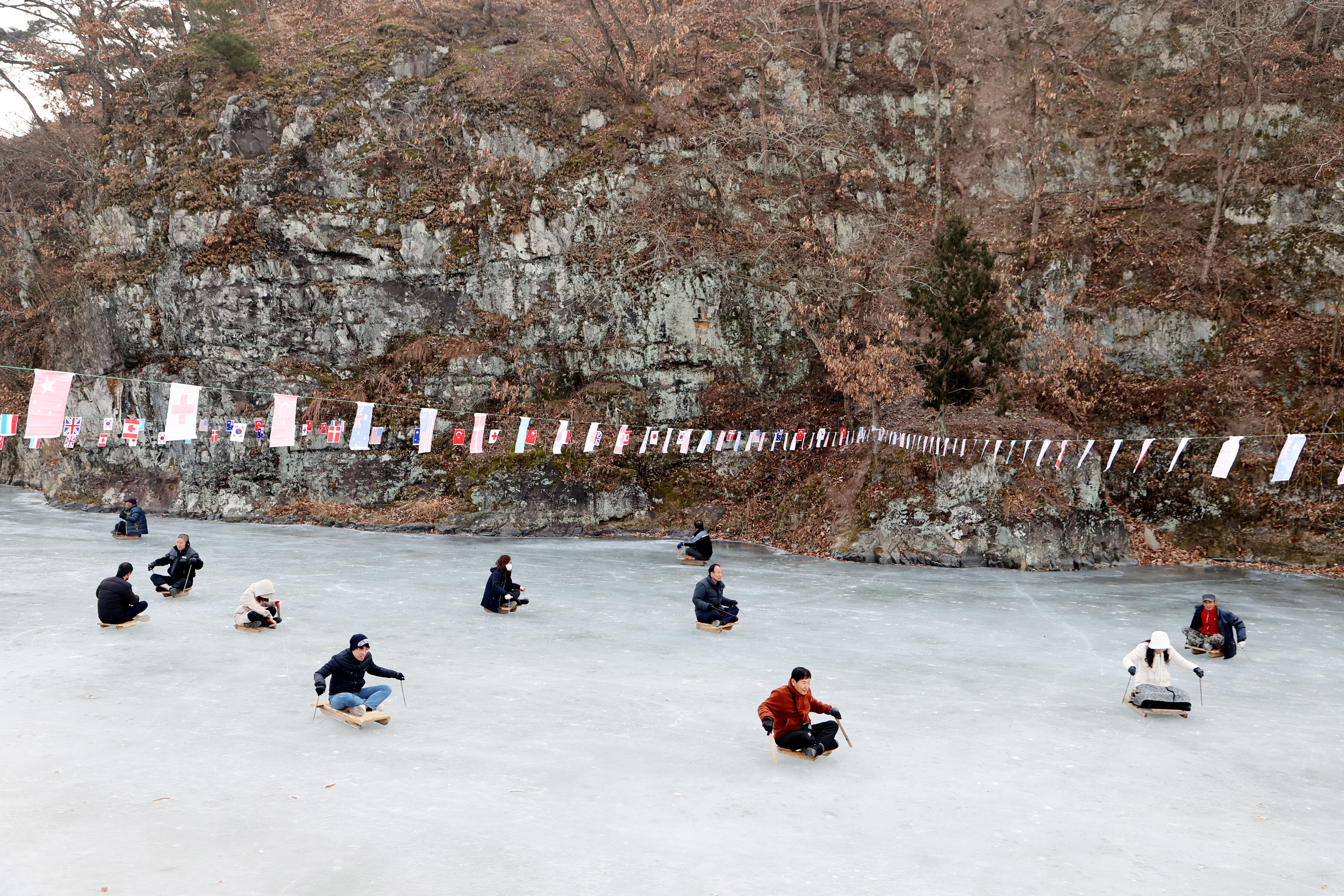 의령 여꾸섬서 첫 빙판썰매축제 열린다