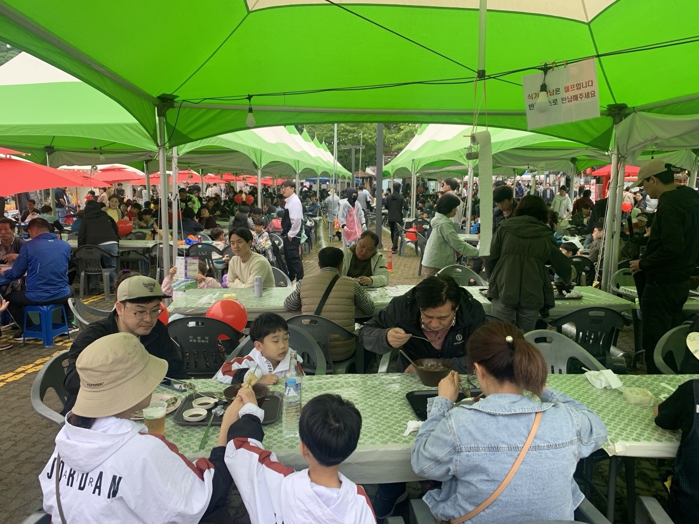 처음 가본 축제인데 깨끗하고 너무 좋았어요 :-)다음에도 또 가보고 싶은 축제네요 ! -상세내용은 본문을 참조하세요