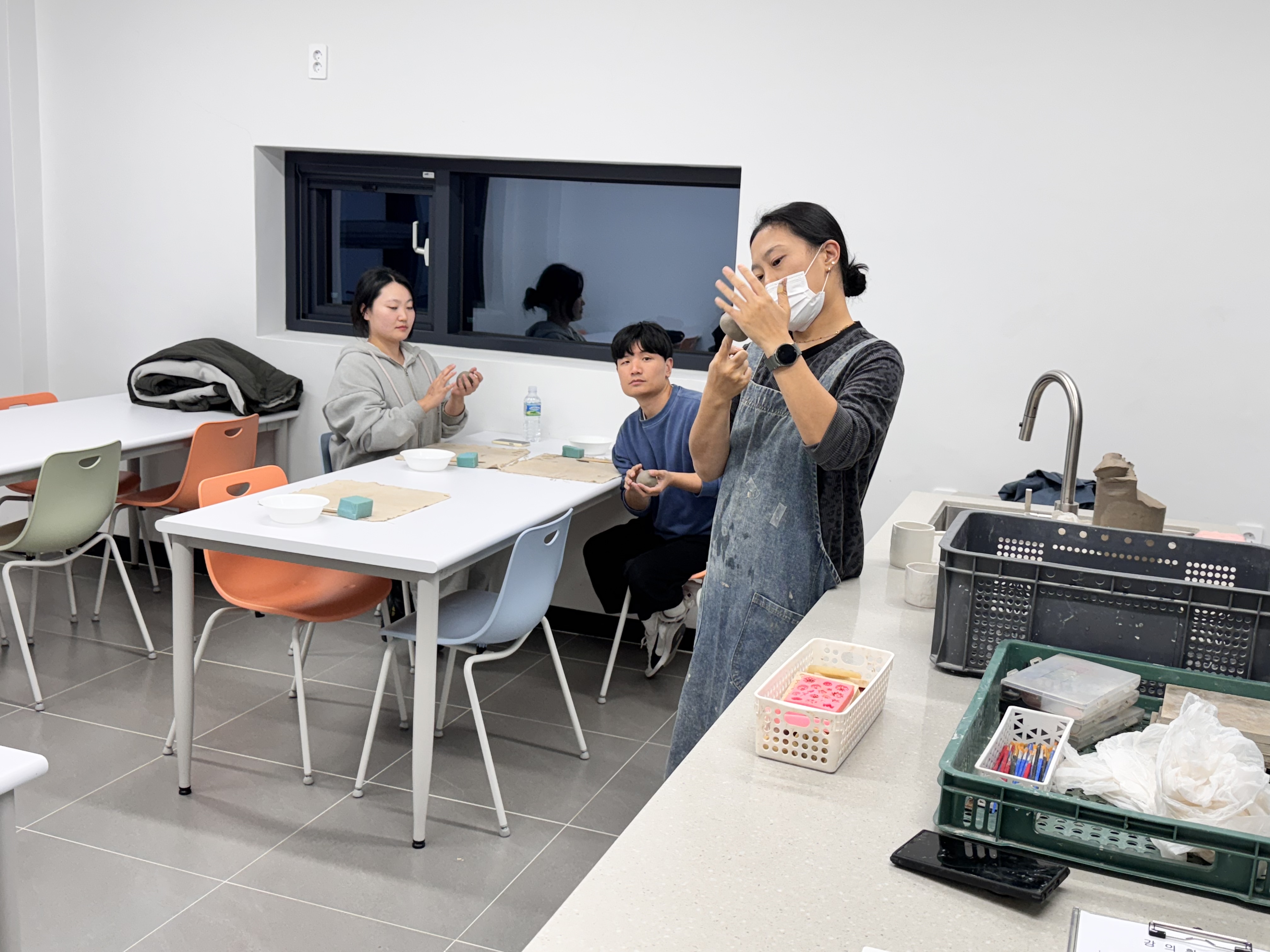 청춘만개 25년 10월 <세상에 하나뿐인 나만의 도자기> 원데이 클래스