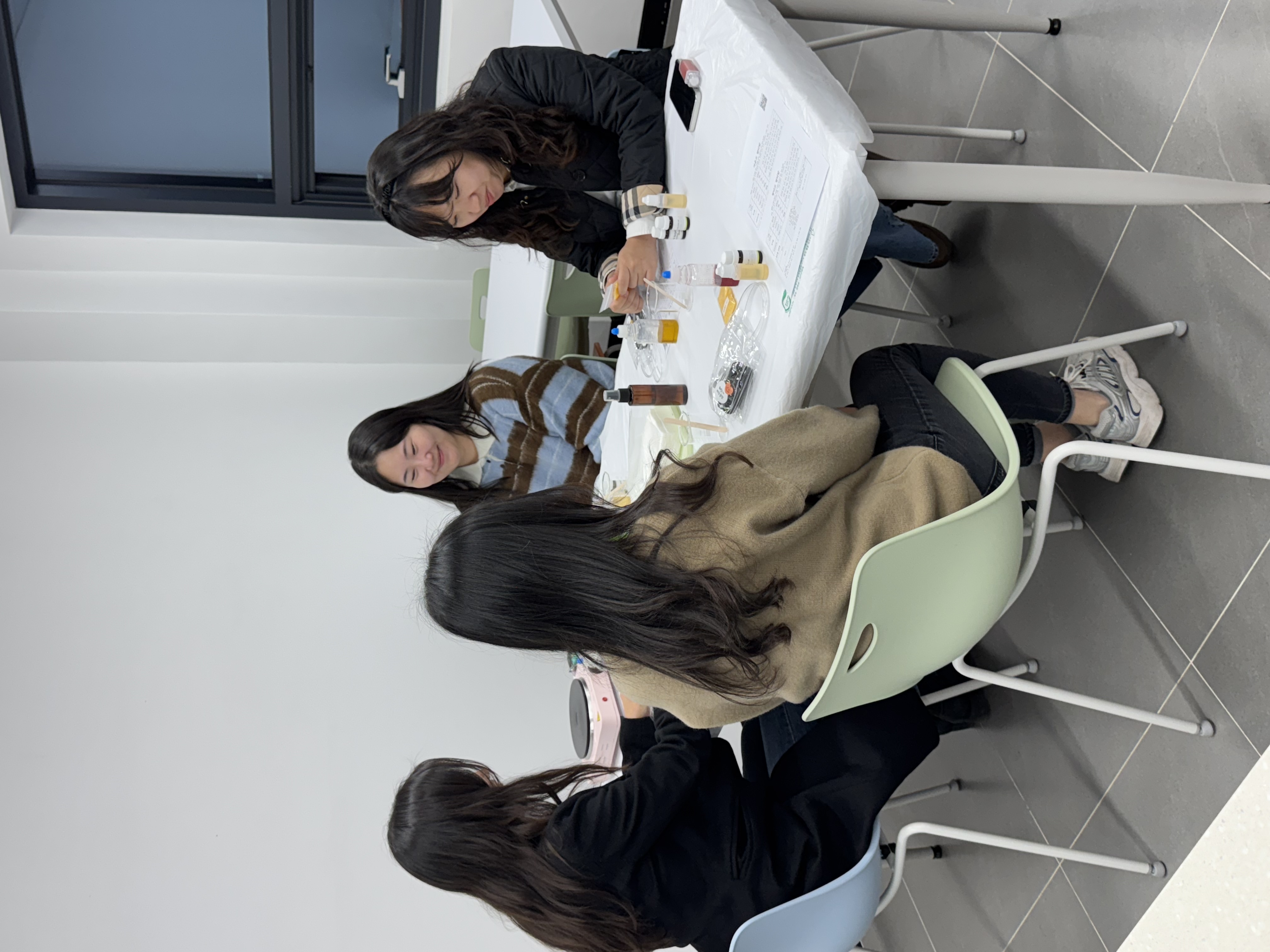 청춘만개 25년 11월 <건조한 겨울철, 나만의 촉촉 멀티밤> 원데이 클래스