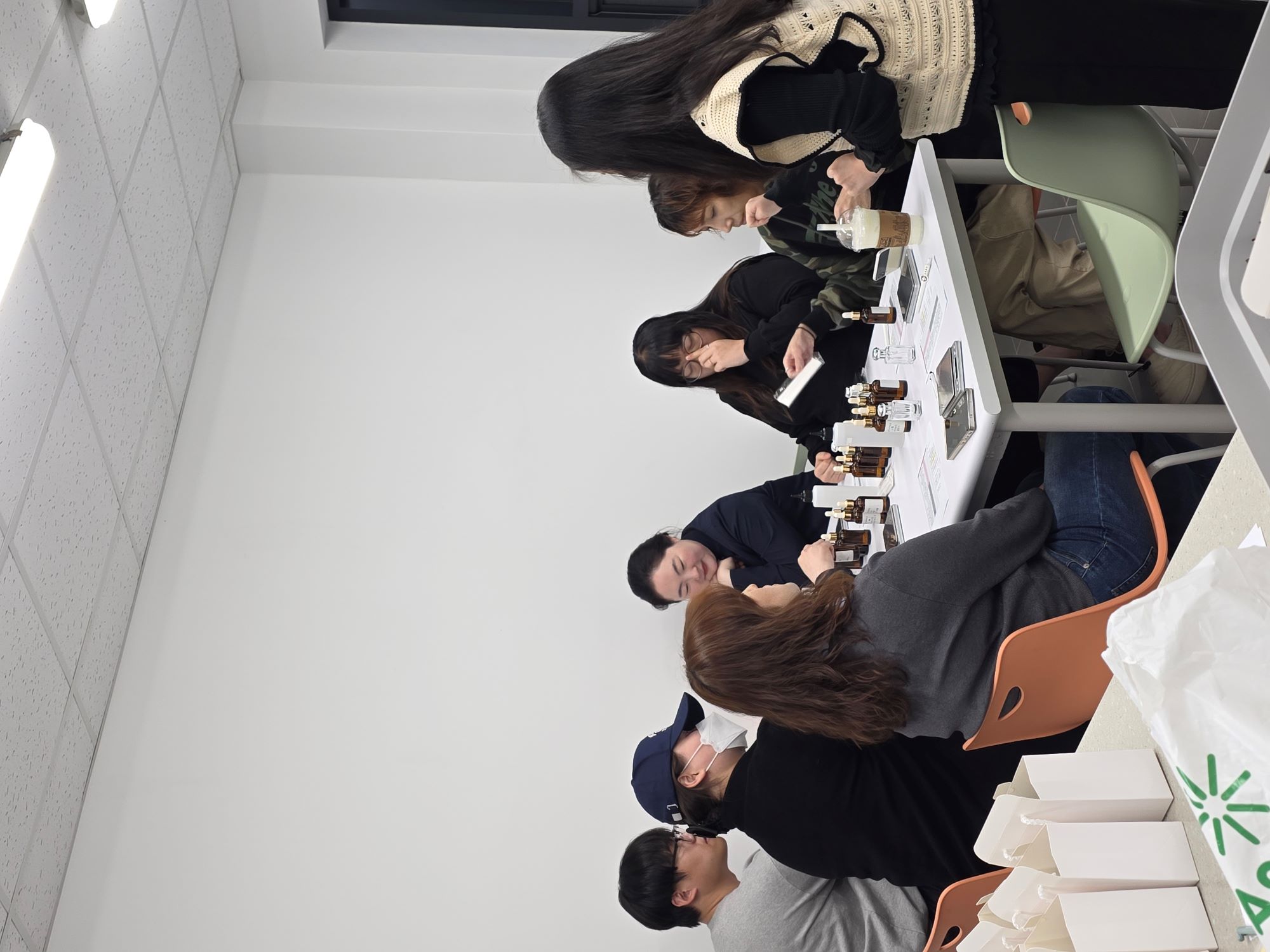 청춘만개 26년 3월 <봄꽃향기 가득 명품 향수 만들기> 원데이 클래스